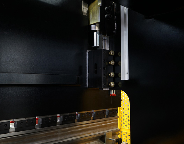 最佳6轴CNC液压金属板制动铝弯曲机